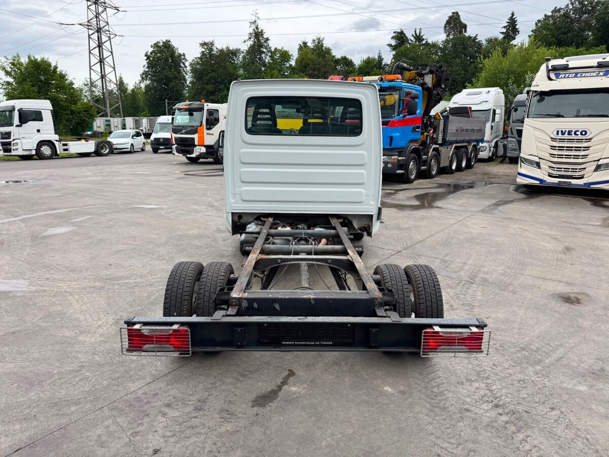 IVECO Daily 35C12 - Cab chassis truck, Van: picture 5 IVECO Daily 35C12 - Cab chassis truck, Van: picture 5