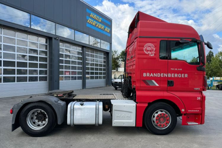 MAN TGX 18.440 4x2 XL C0703 - Tractor unit: picture 4 MAN TGX 18.440 4x2 XL C0703 - Tractor unit: picture 4