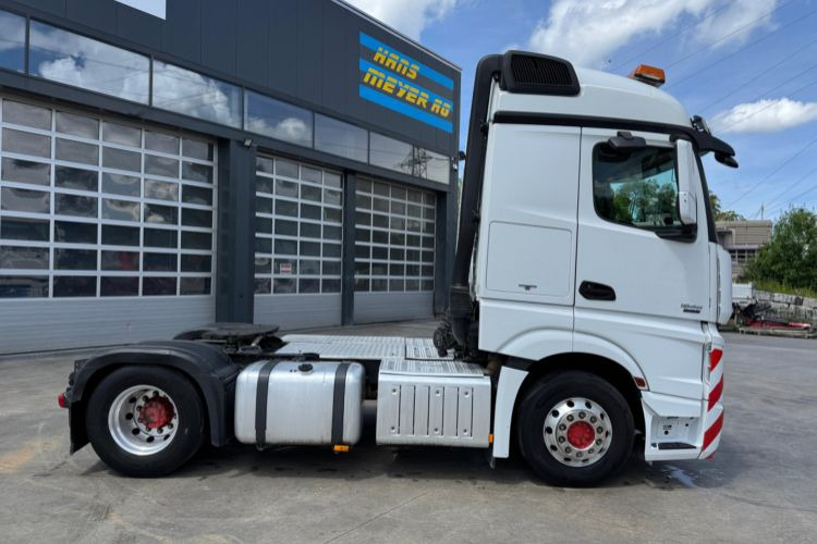 Mercedes-Benz Actros 1848 4x2 - Tractor unit: picture 4 Mercedes-Benz Actros 1848 4x2 - Tractor unit: picture 4