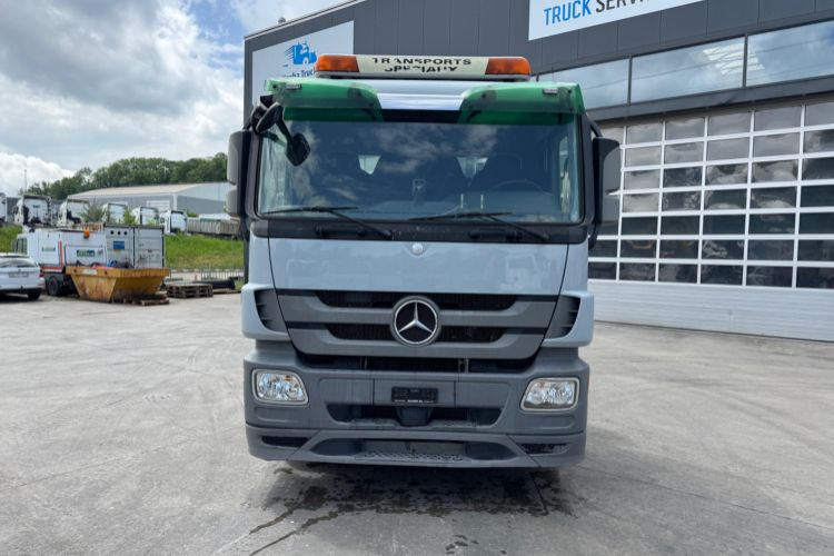 Mercedes-Benz Actros 3355 V8 6x4 (New Engine) - Tractor unit: picture 2 Mercedes-Benz Actros 3355 V8 6x4 (New Engine) - Tractor unit: picture 2