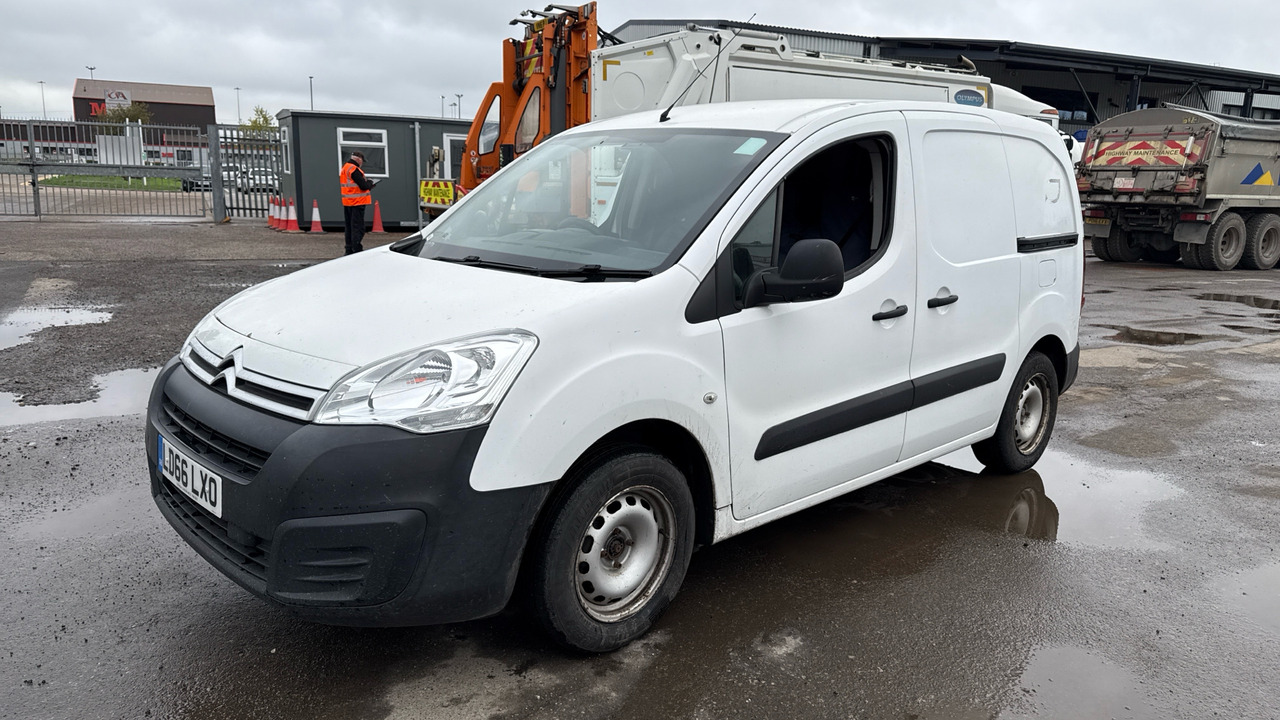 CITROEN BERLINGO 625 1.6 BlueHDi LX 100ps - Small van: picture 2 CITROEN BERLINGO 625 1.6 BlueHDi LX 100ps - Small van: picture 2