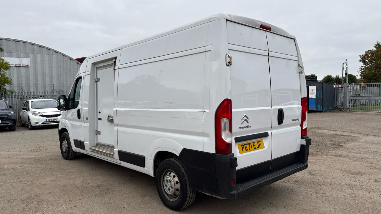 CITROEN RELAY 35 2.2 BlueHDi 140ps - Refrigerated van: picture 3 CITROEN RELAY 35 2.2 BlueHDi 140ps - Refrigerated van: picture 3