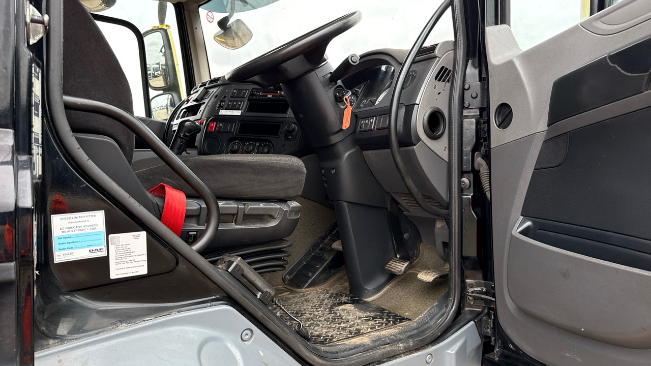 DAF CF 410 - Dropside/ Flatbed truck, Crane truck: picture 5 DAF CF 410 - Dropside/ Flatbed truck, Crane truck: picture 5