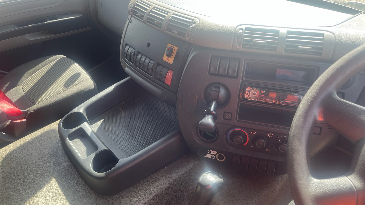 Box truck DAF CF 65.220: picture 7