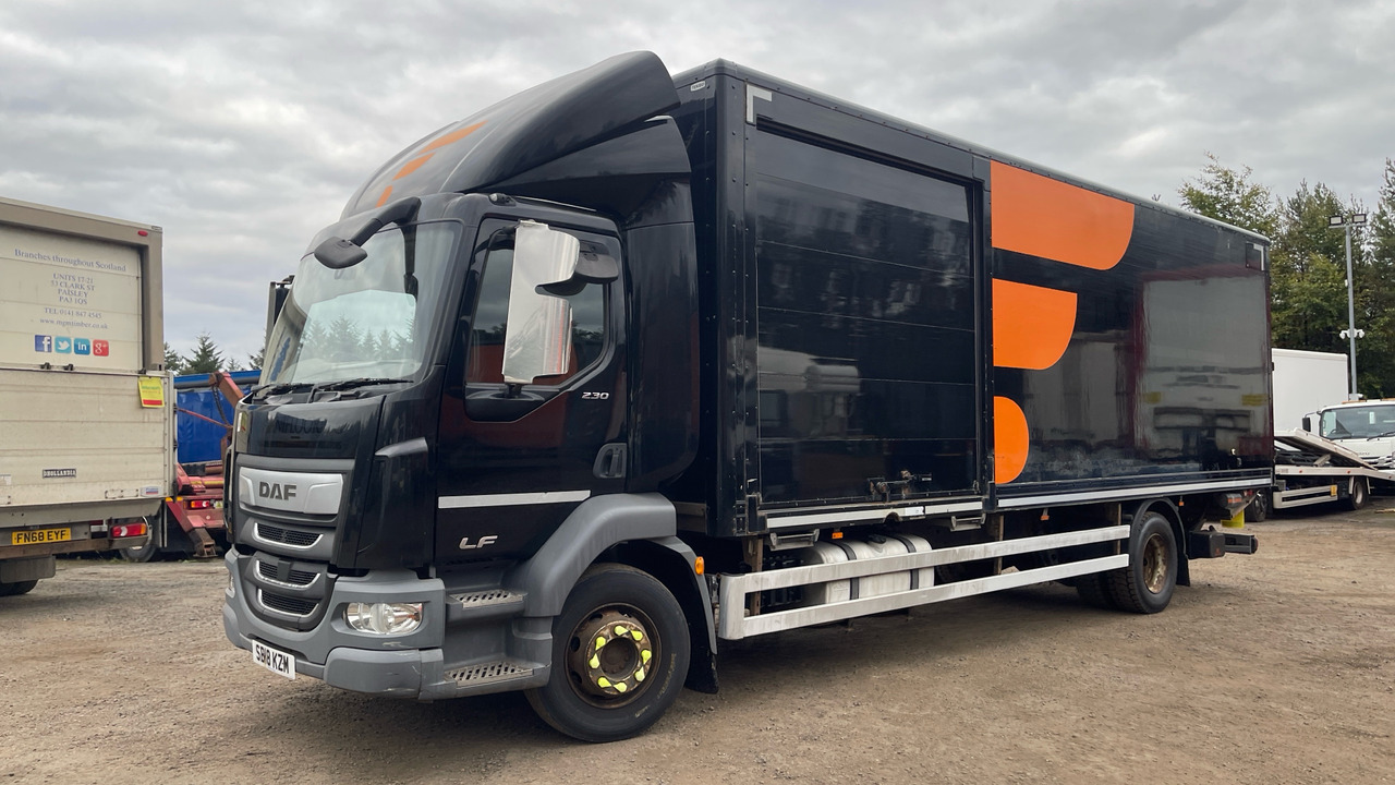 DAF LF 230 - Box truck: picture 2 DAF LF 230 - Box truck: picture 2