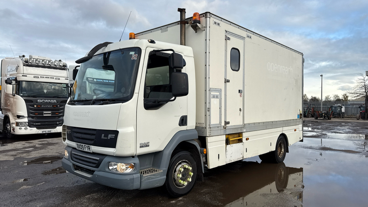 DAF LF 45.180 - Box truck, Municipal/ Special vehicle: picture 2 DAF LF 45.180 - Box truck, Municipal/ Special vehicle: picture 2