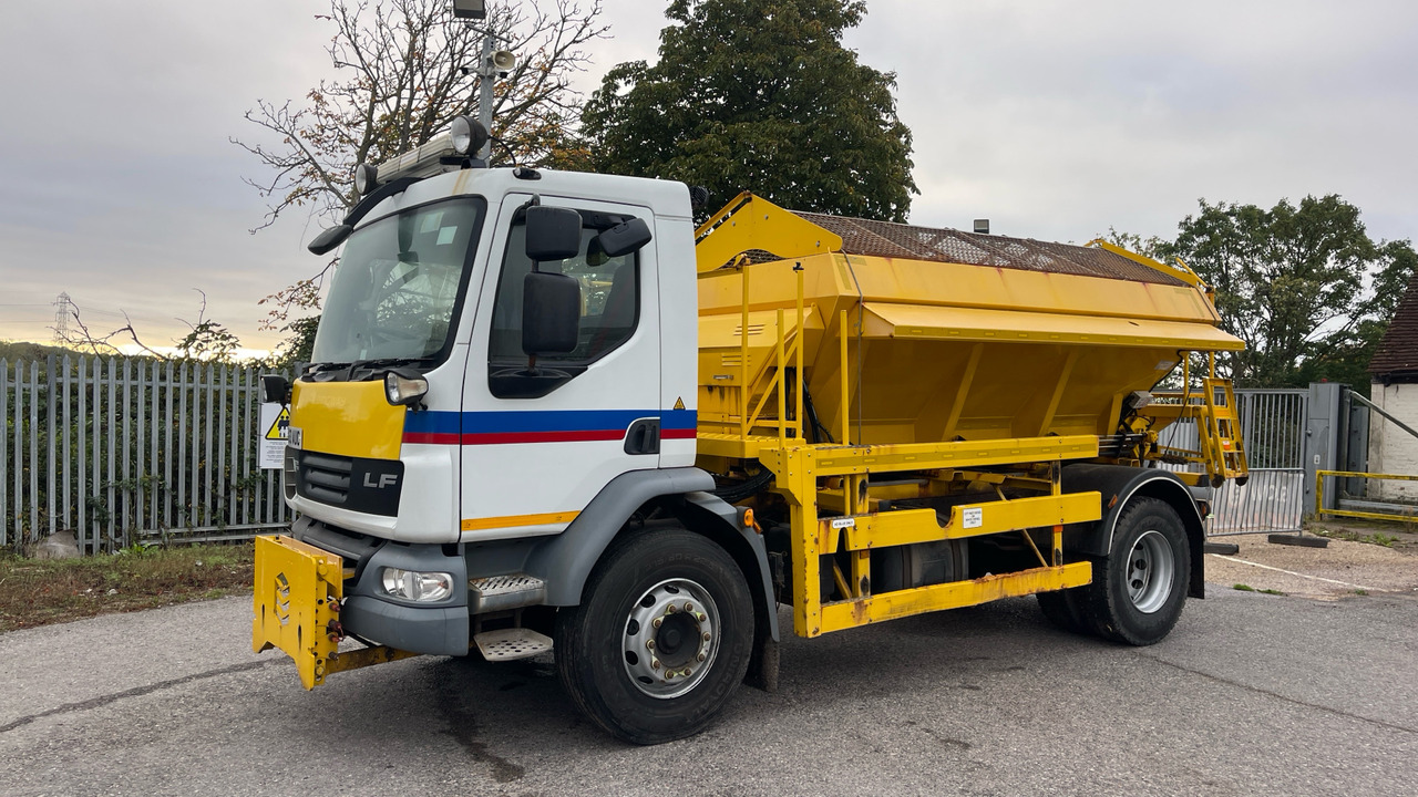 DAF LF 55.220 - Snow removal vehicle: picture 2 DAF LF 55.220 - Snow removal vehicle: picture 2