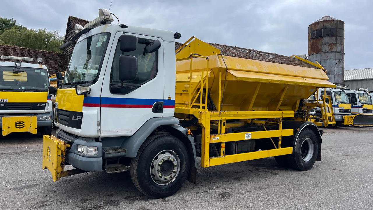 DAF LF 55.220 - Snow removal vehicle: picture 2 DAF LF 55.220 - Snow removal vehicle: picture 2