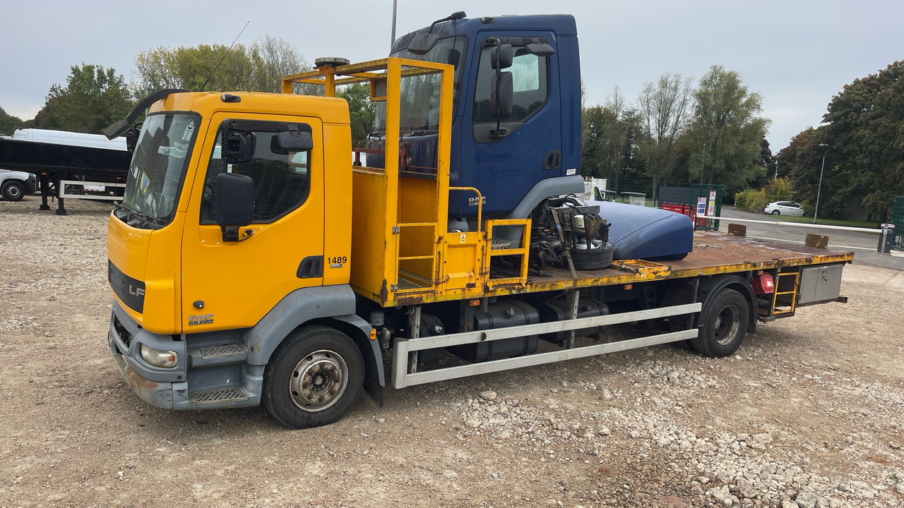 DAF LF 55.220 - Dropside/ Flatbed truck: picture 2 DAF LF 55.220 - Dropside/ Flatbed truck: picture 2