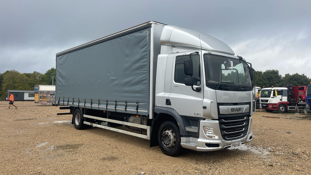 Daf CF 260 - Curtainsider truck: picture 1 Daf CF 260 - Curtainsider truck: picture 1