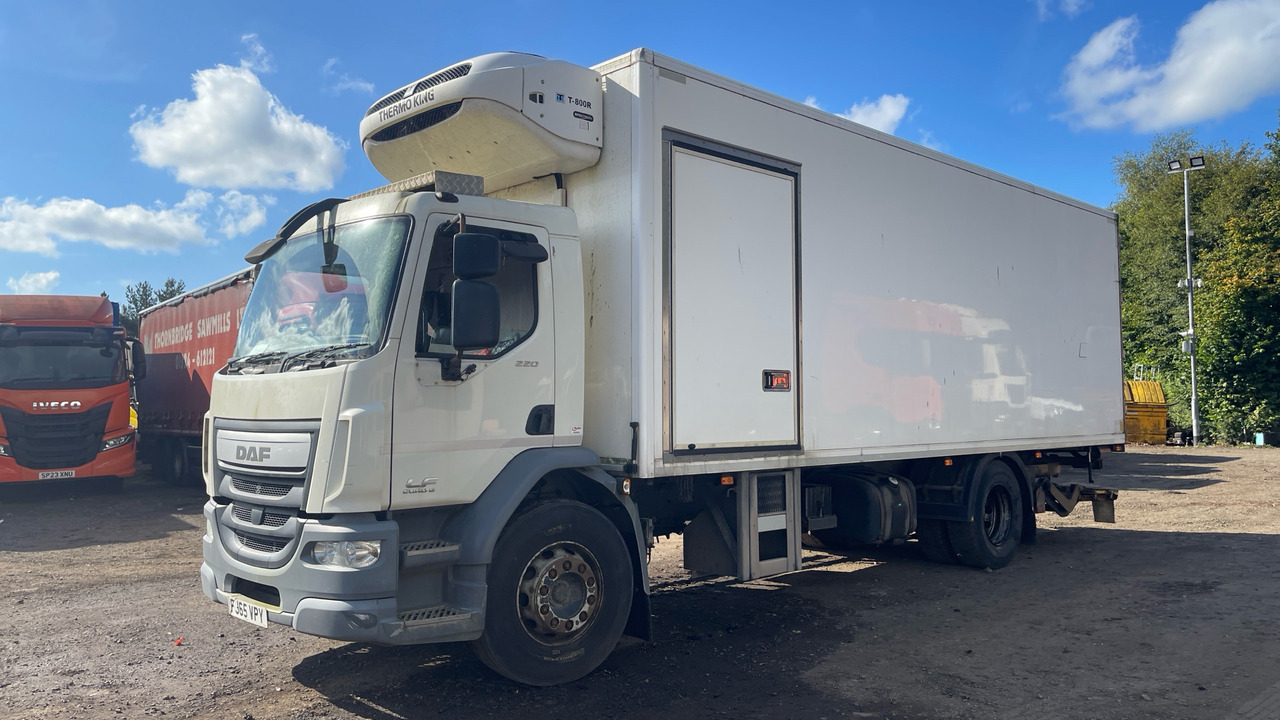 Daf LF 220 - Refrigerator truck: picture 2 Daf LF 220 - Refrigerator truck: picture 2