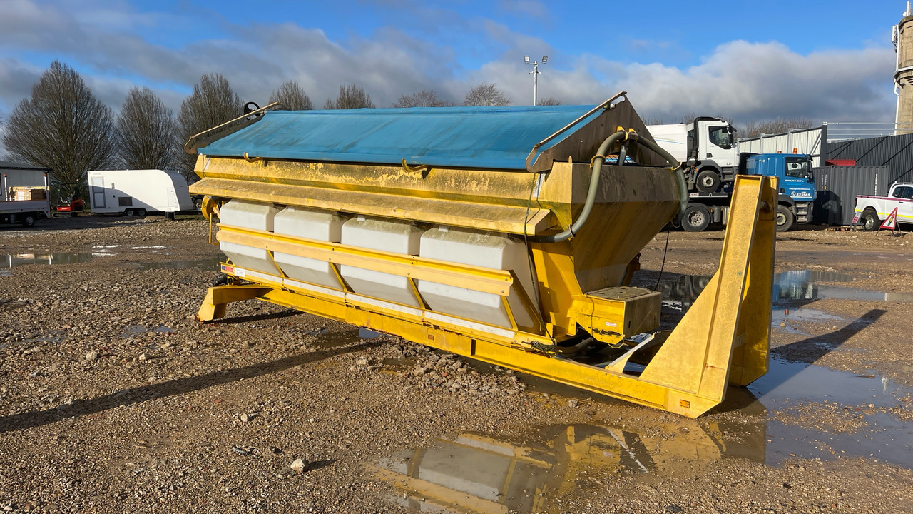 ECON - Sand/ Salt spreader: picture 2 ECON - Sand/ Salt spreader: picture 2