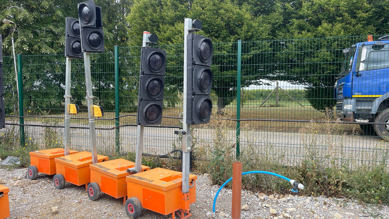 EUROLIGHT - Construction equipment: picture 1 EUROLIGHT - Construction equipment: picture 1