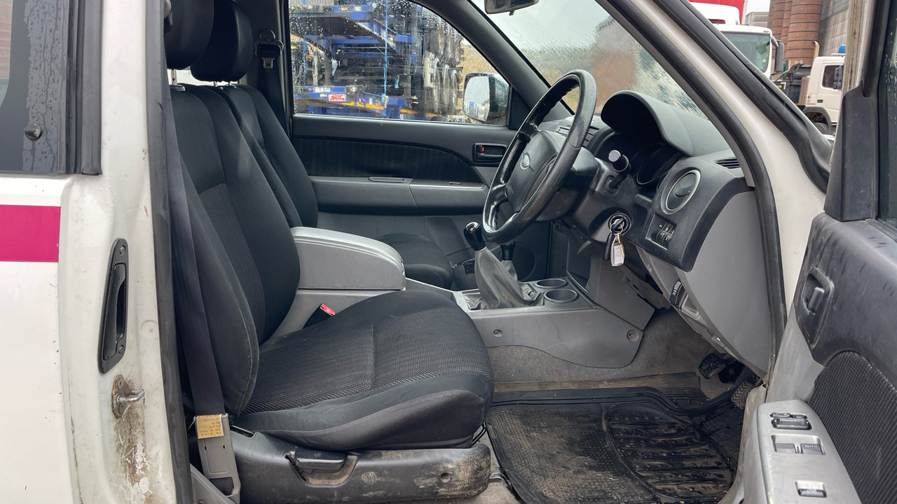 FORD RANGER 2.5 TDCI - Pickup truck, Combi van: picture 5 FORD RANGER 2.5 TDCI - Pickup truck, Combi van: picture 5