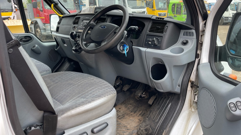 FORD TRANSIT 100 2.4 TDCI 140PS - Minibus, Passenger van: picture 5 FORD TRANSIT 100 2.4 TDCI 140PS - Minibus, Passenger van: picture 5