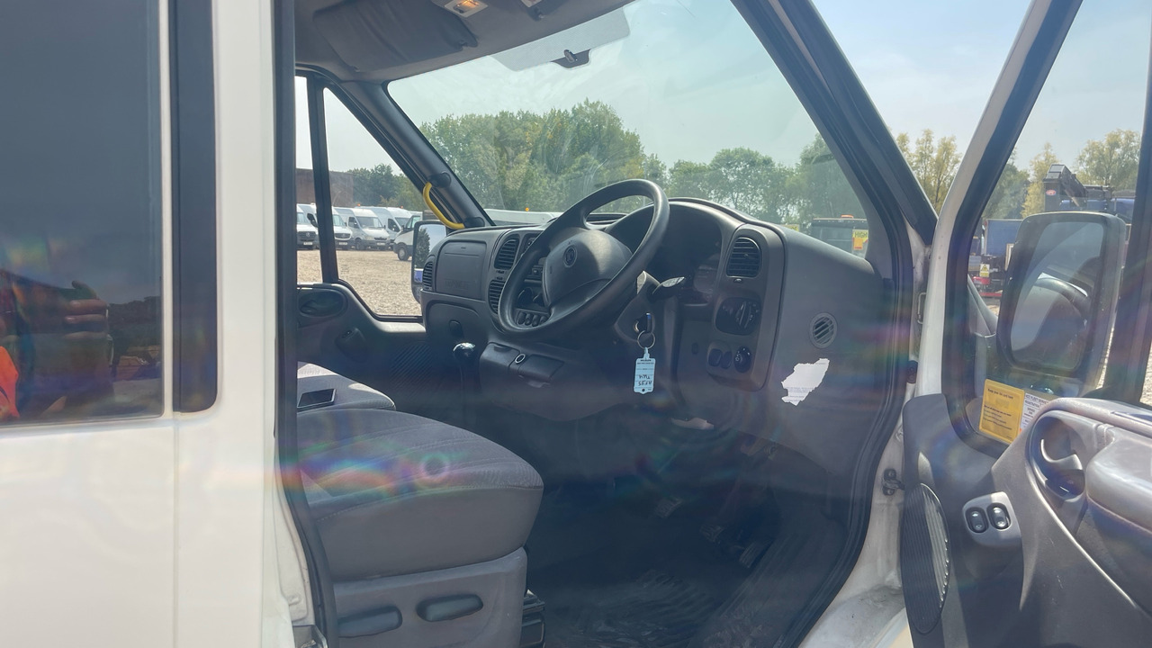 FORD TRANSIT 350 2.4 - Minibus, Passenger van: picture 5 FORD TRANSIT 350 2.4 - Minibus, Passenger van: picture 5
