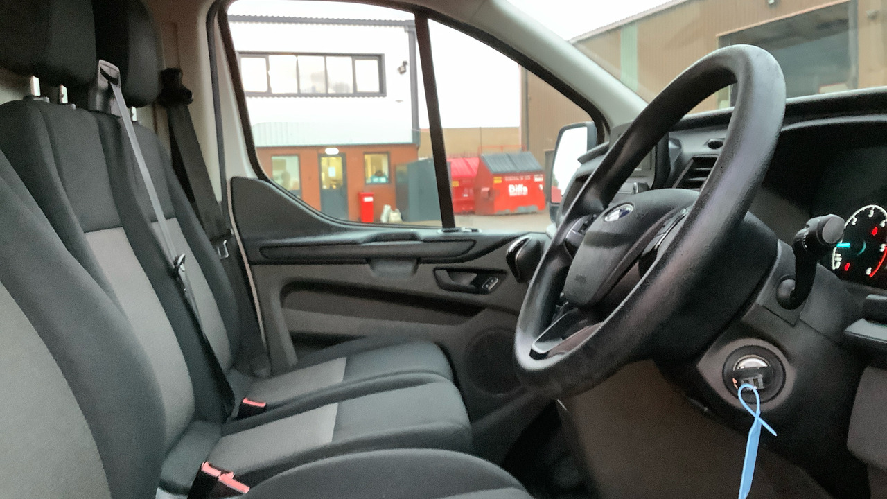 FORD TRANSIT CUSTOM 300 2.0 105ps - Small van: picture 5 FORD TRANSIT CUSTOM 300 2.0 105ps - Small van: picture 5