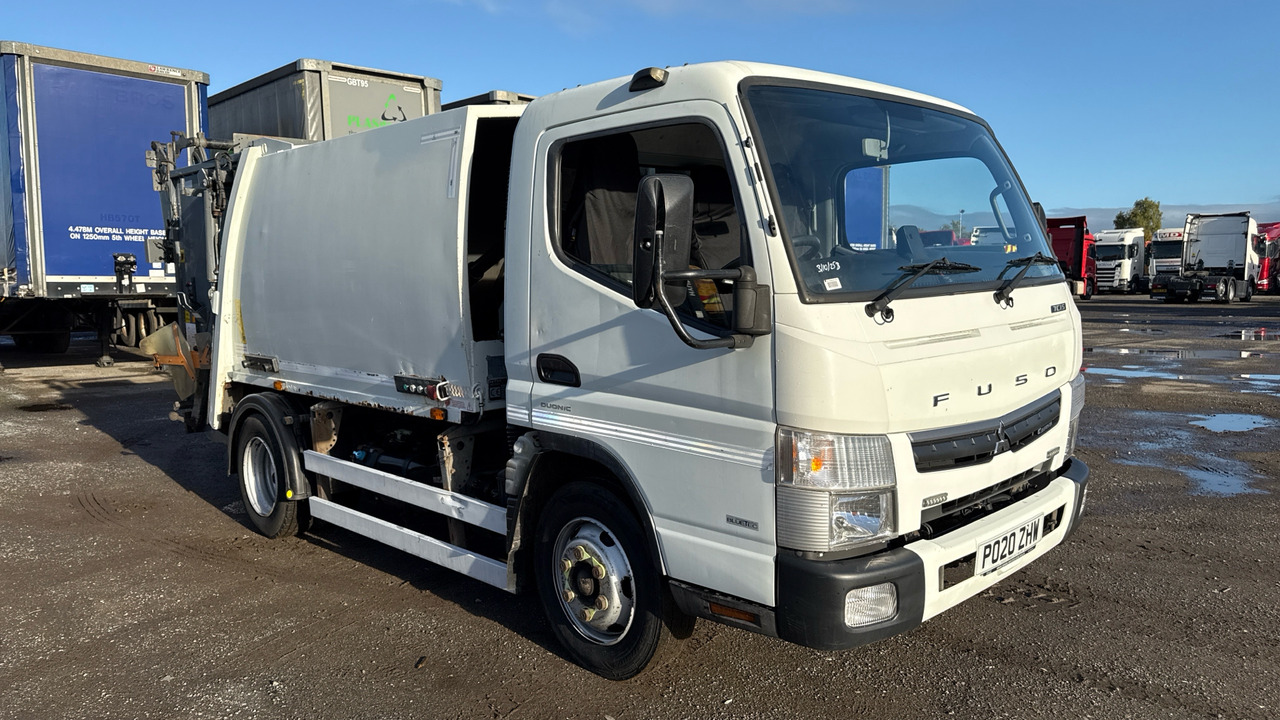 FUSO CANTER  7C15 - Garbage truck: picture 1 FUSO CANTER  7C15 - Garbage truck: picture 1