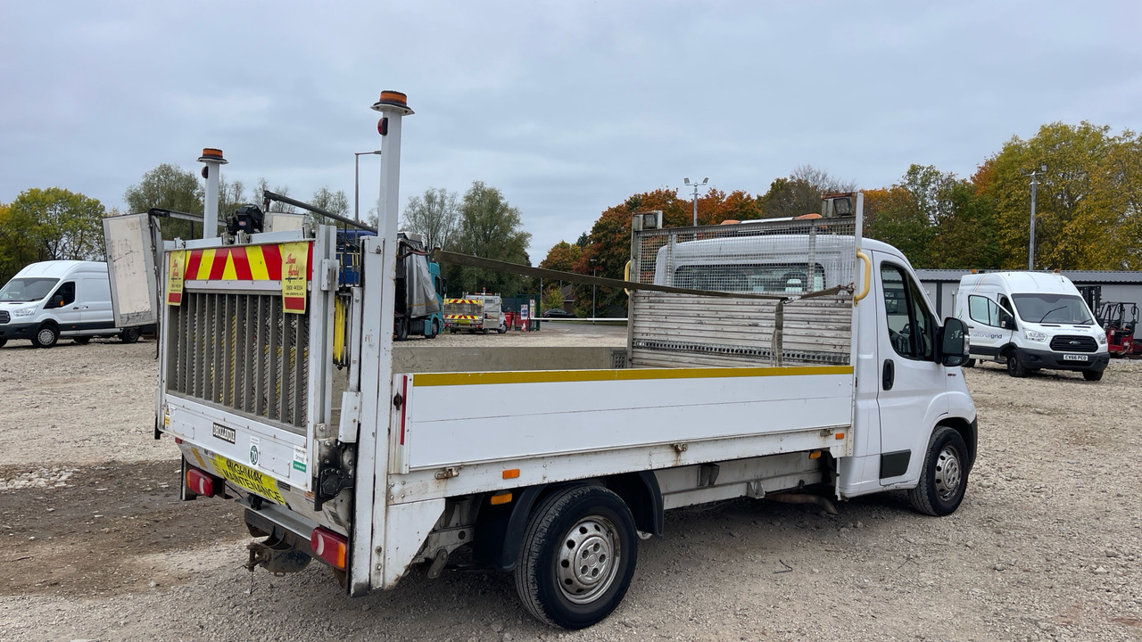 Fiat Ducato 35 2.3 MULTIJET 130PS - Flatbed van: picture 4 Fiat Ducato 35 2.3 MULTIJET 130PS - Flatbed van: picture 4