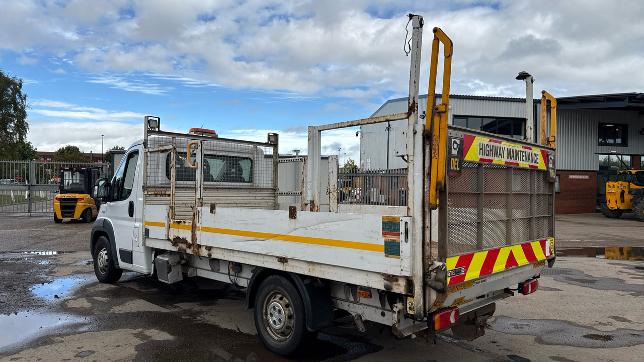 Fiat Ducato 35 2.3 MULTIJET 150PS - Flatbed van: picture 3 Fiat Ducato 35 2.3 MULTIJET 150PS - Flatbed van: picture 3