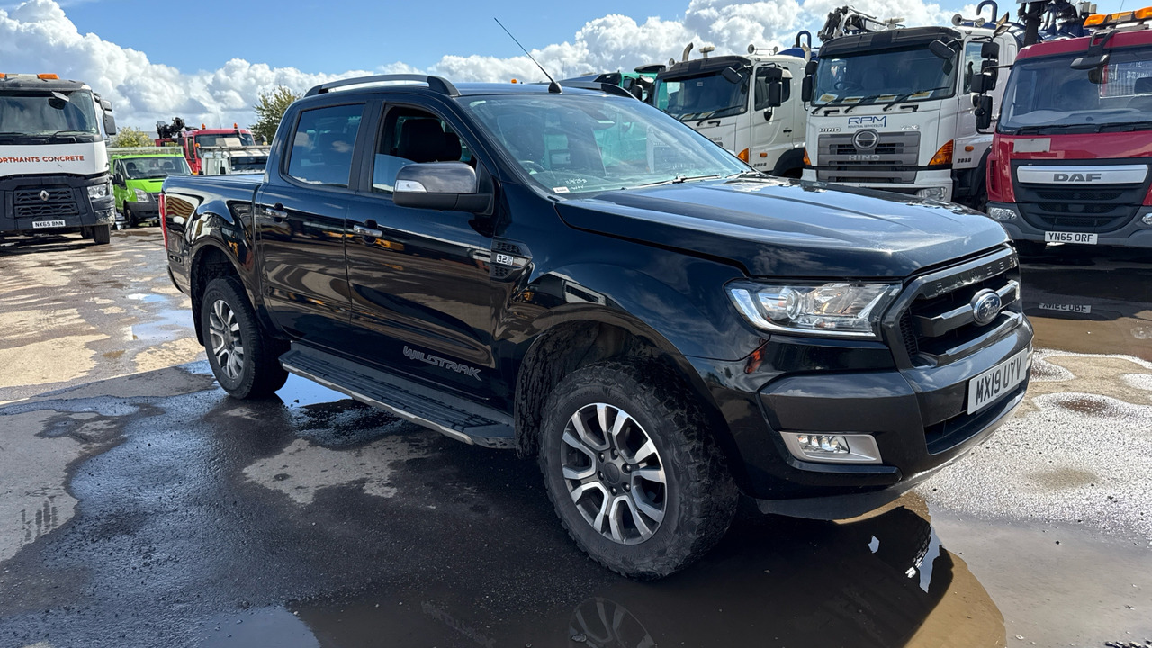 Ford Ranger WILDTRAK 3.2 TDCI 200PS - Pickup truck, Combi van: picture 1 Ford Ranger WILDTRAK 3.2 TDCI 200PS - Pickup truck, Combi van: picture 1