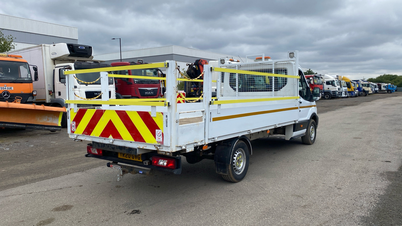 Ford Transit 350 2.0 ECOBLUE 130PS - Flatbed van: picture 4 Ford Transit 350 2.0 ECOBLUE 130PS - Flatbed van: picture 4