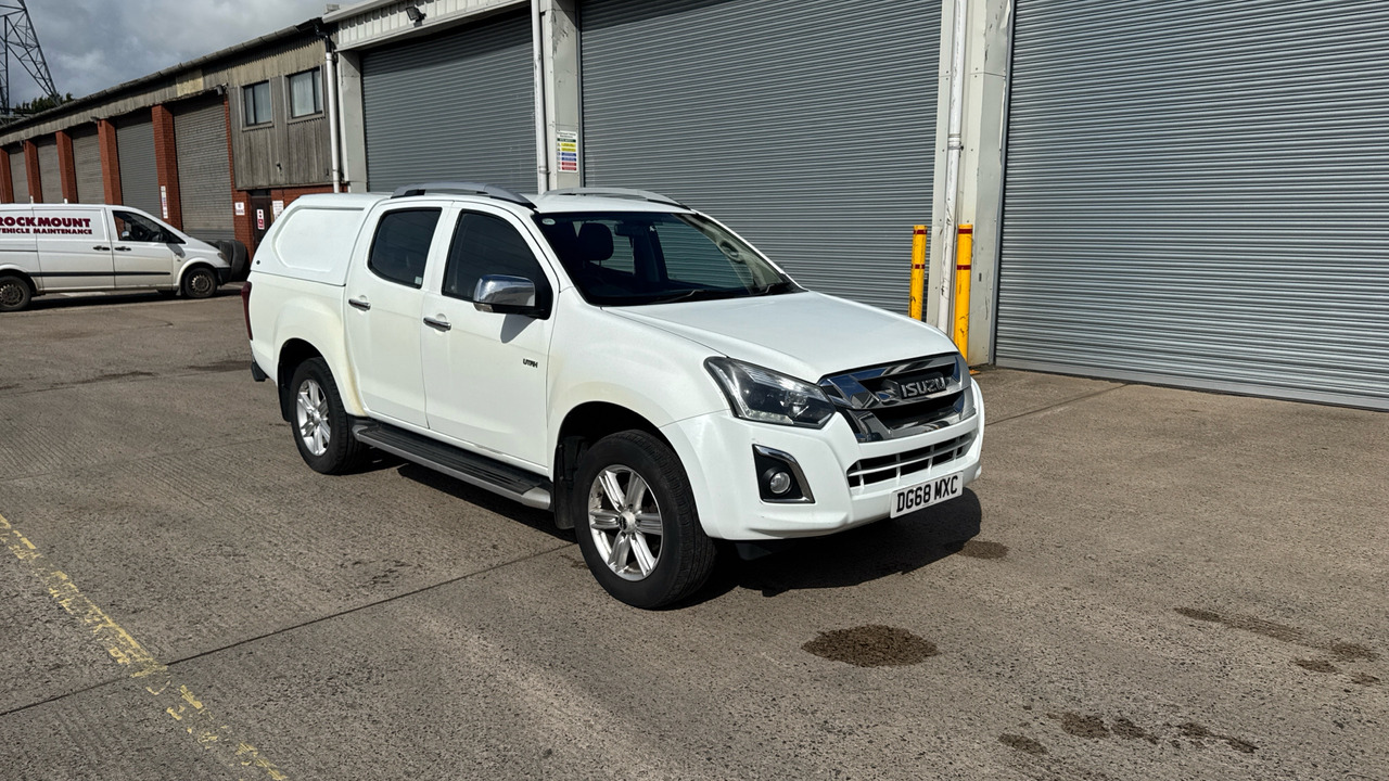 Pickup truck, Combi van ISUZU D-MAX 1.9 UTAH: picture 1