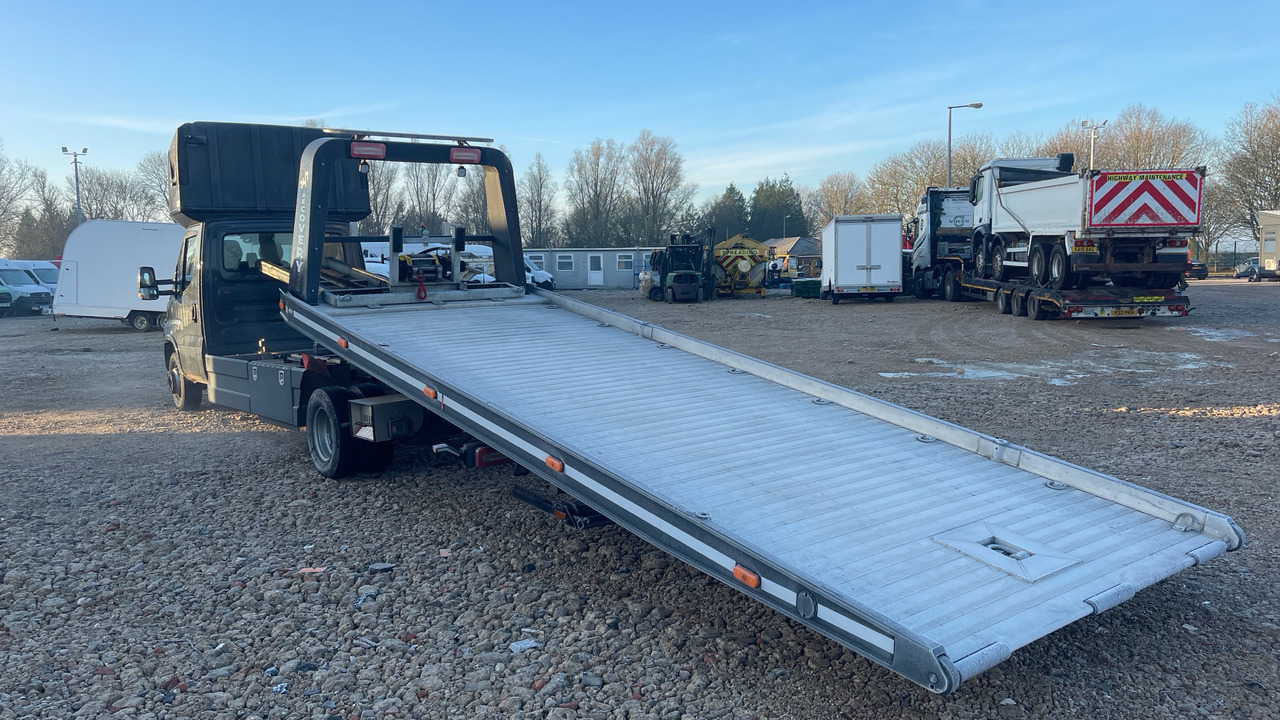 IVECO DAILY 70C18 - Tow truck: picture 3 IVECO DAILY 70C18 - Tow truck: picture 3