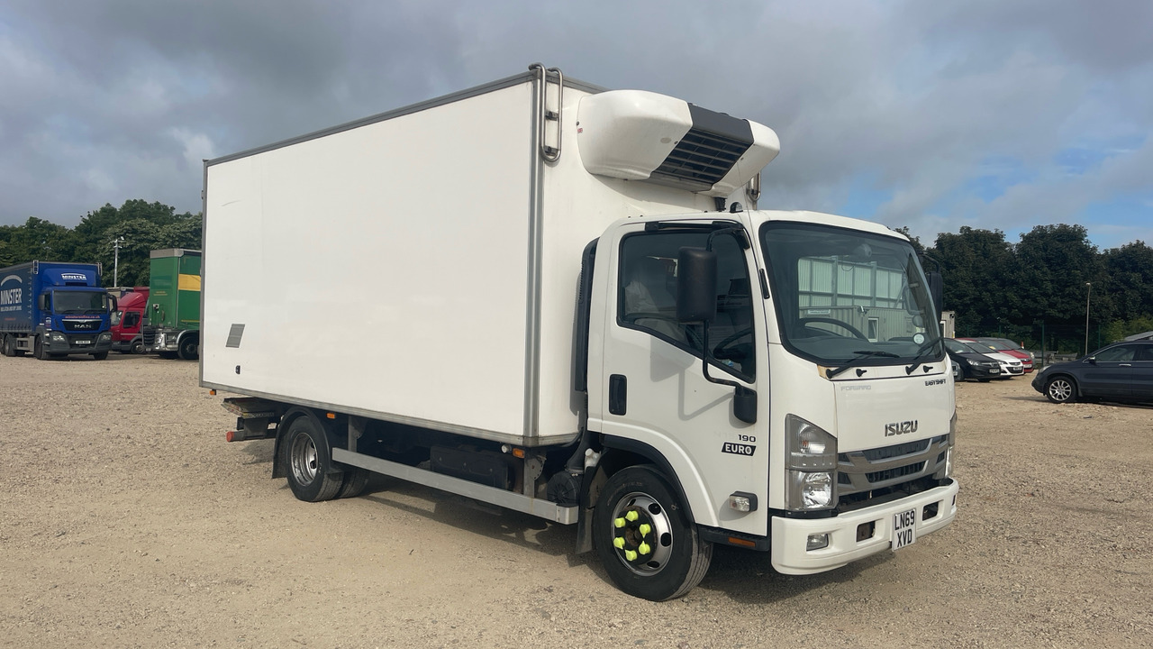 Isuzu N 75.190 - Refrigerator truck: picture 1 Isuzu N 75.190 - Refrigerator truck: picture 1