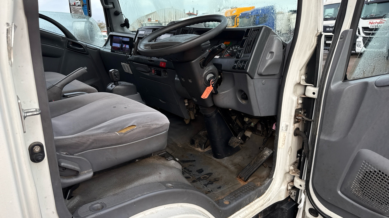 Isuzu N75 190 - Dropside/ Flatbed truck: picture 5 Isuzu N75 190 - Dropside/ Flatbed truck: picture 5