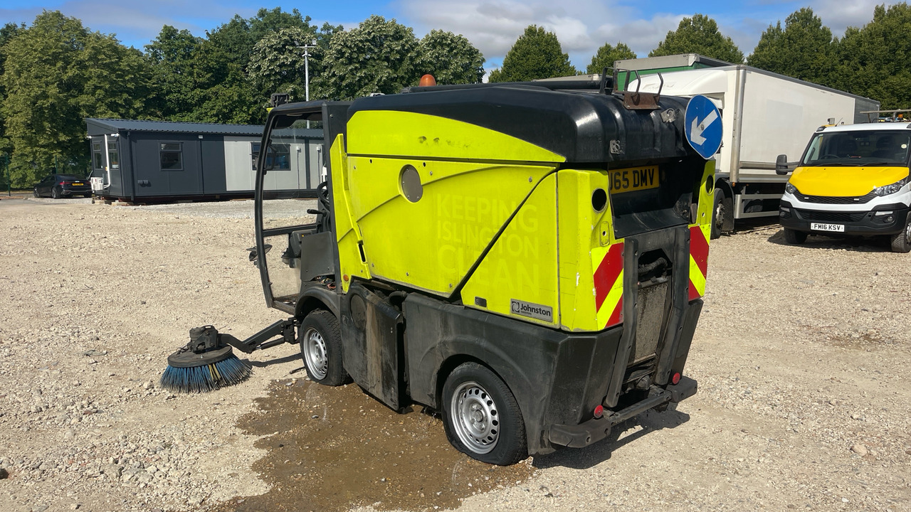 JOHNSTON - Road sweeper: picture 4 JOHNSTON - Road sweeper: picture 4