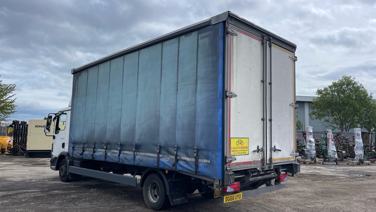 MAN TGL 7.150 - Curtainsider truck: picture 3 MAN TGL 7.150 - Curtainsider truck: picture 3