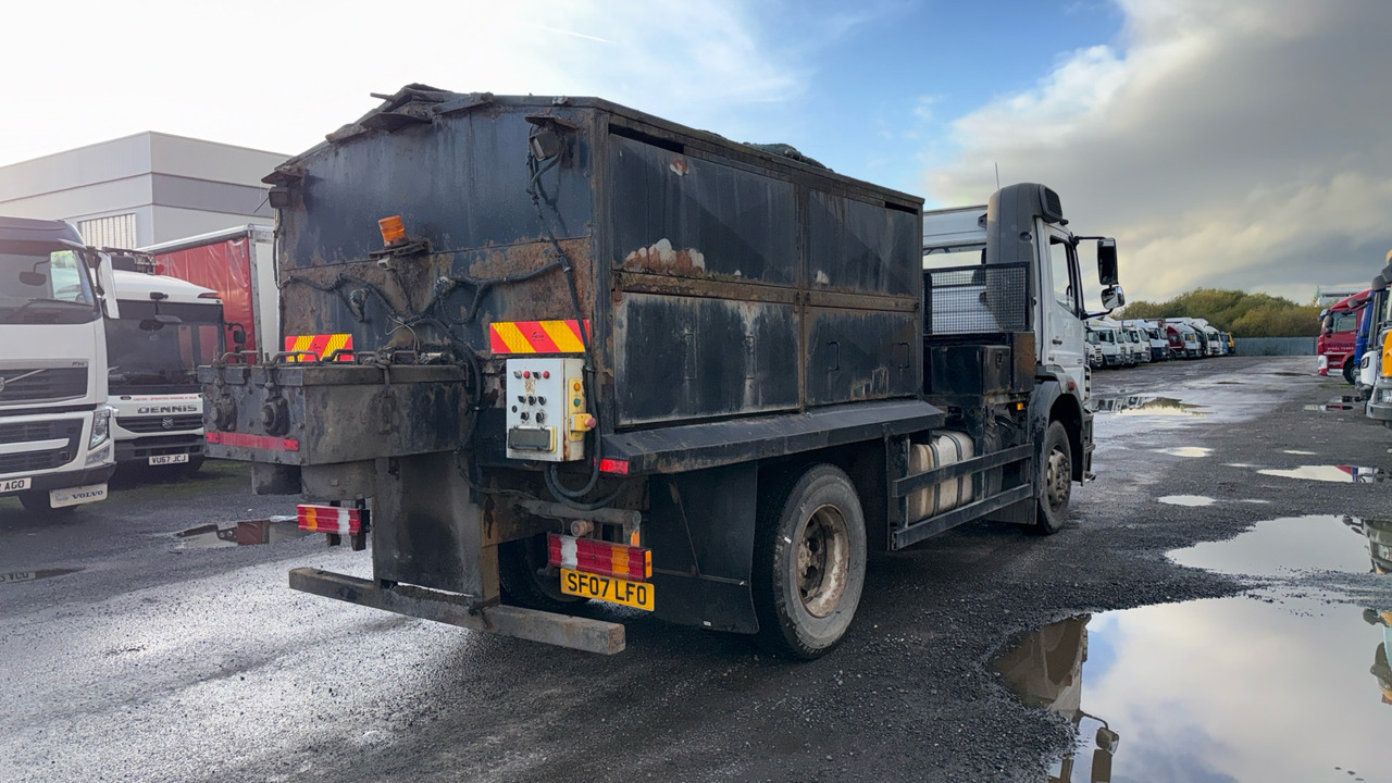 MERCEDES-BENZ AXOR 1824 - Asphalt machine: picture 4 MERCEDES-BENZ AXOR 1824 - Asphalt machine: picture 4