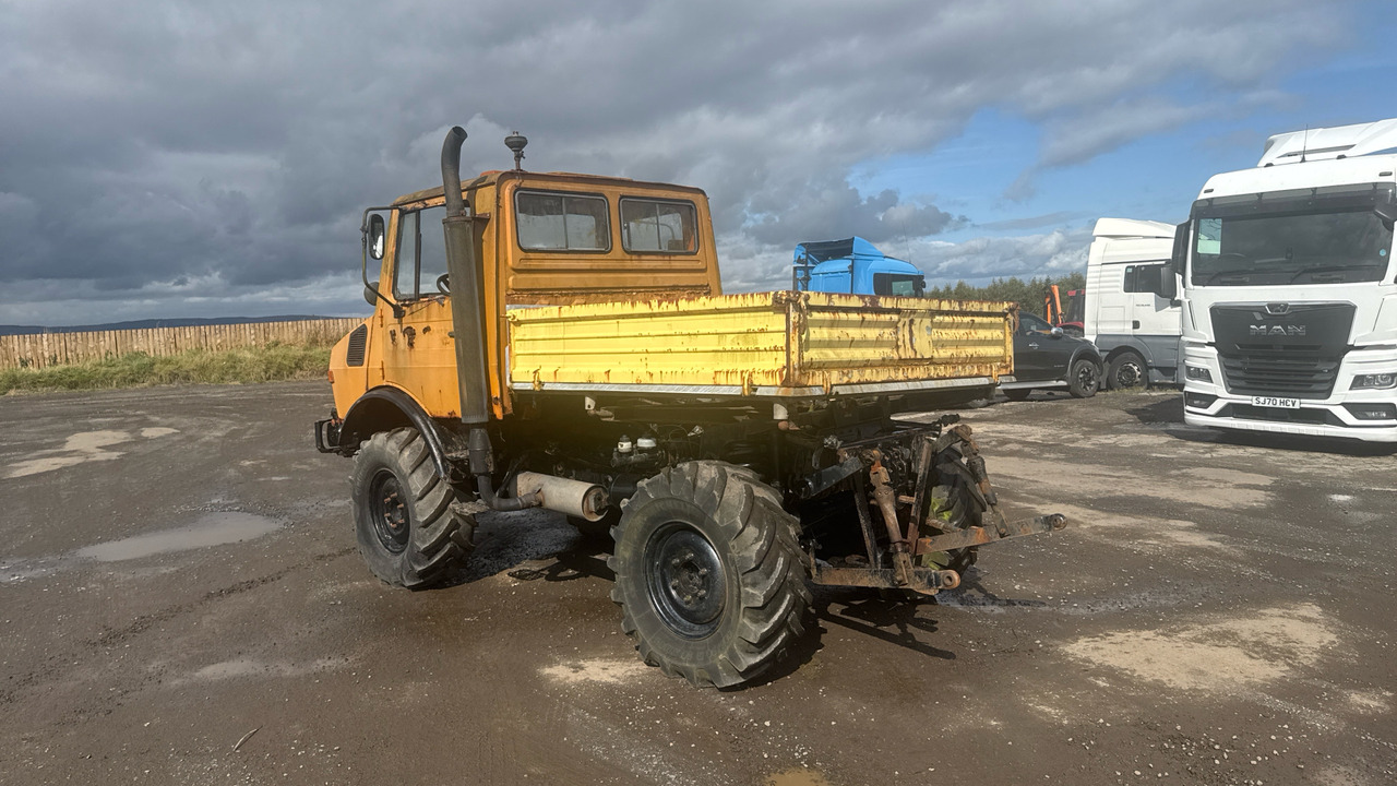 MERCEDES-BENZ UNIMOG 6 CYLINDER - Tipper, Agricultural machinery: picture 3 MERCEDES-BENZ UNIMOG 6 CYLINDER - Tipper, Agricultural machinery: picture 3