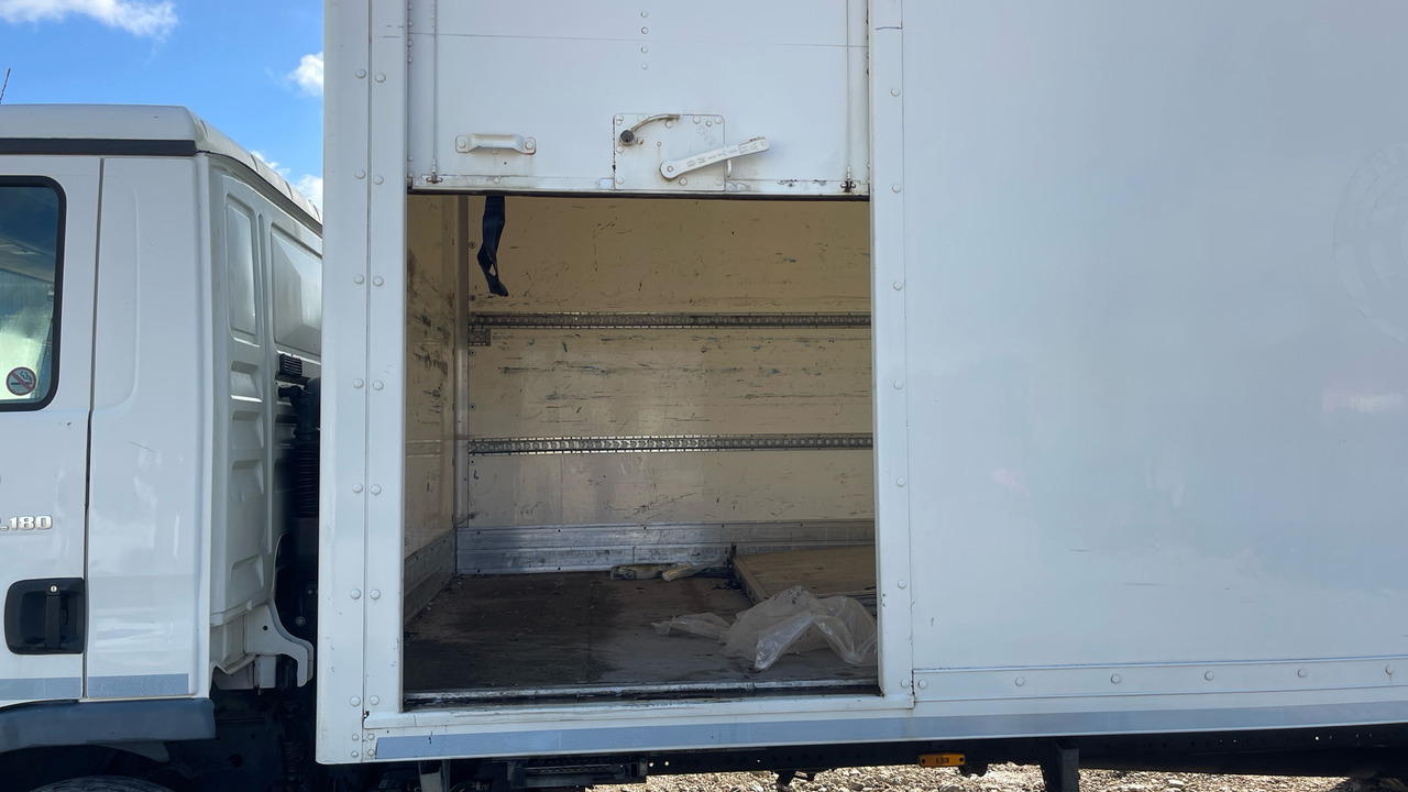 Box truck Man TGL 12.180: picture 17