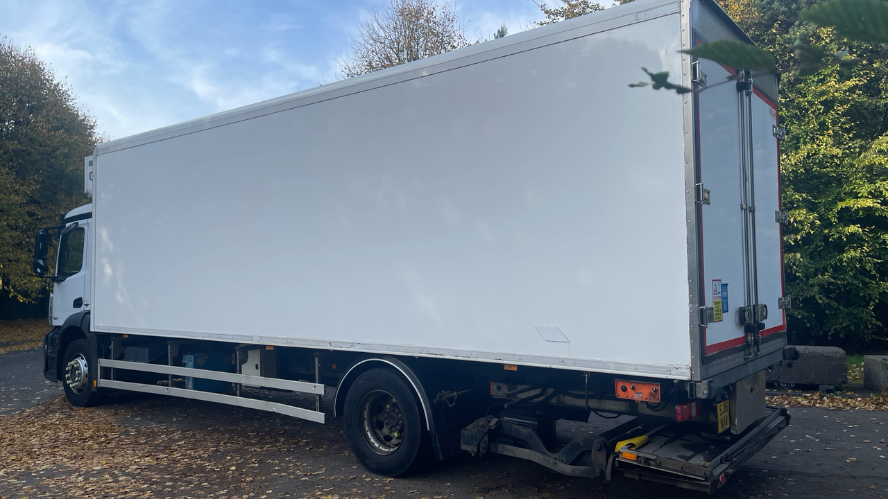 Mercedes-Benz Antos 1827 - Refrigerator truck: picture 3 Mercedes-Benz Antos 1827 - Refrigerator truck: picture 3