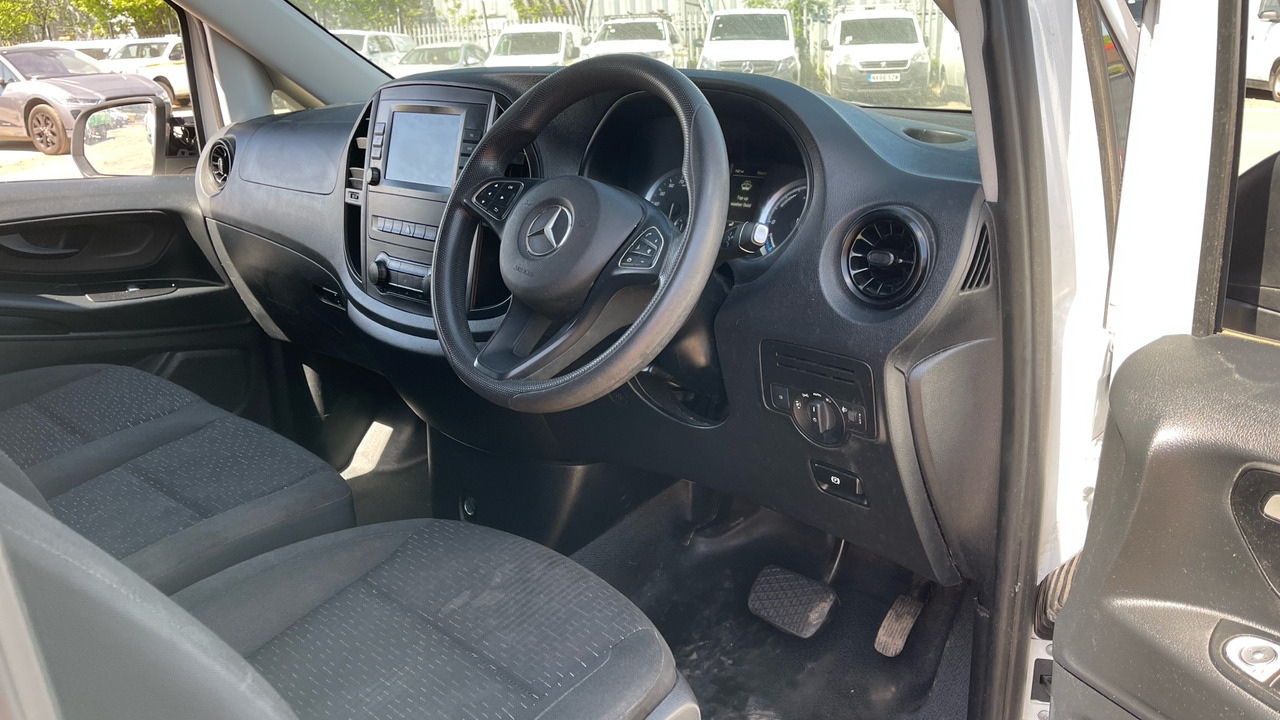 Mercedes-Benz eVito 85kW 66kWh Progressive Van - Panel van, Electric van: picture 5 Mercedes-Benz eVito 85kW 66kWh Progressive Van - Panel van, Electric van: picture 5