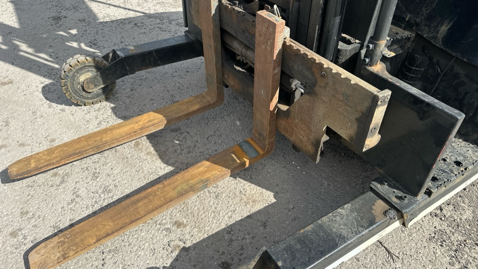 Diesel forklift PALFINGER F3 151: picture 8