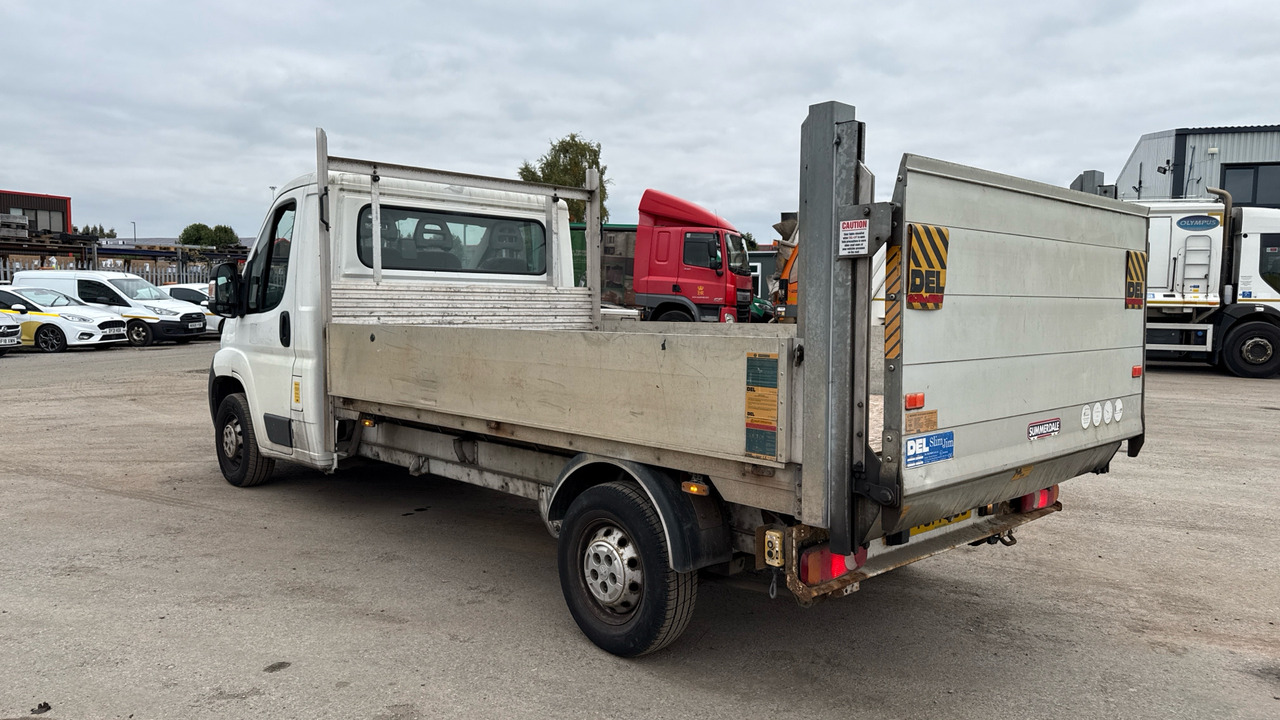 PEUGEOT BOXER 335 2.2 HDI 130PS - Flatbed van: picture 3 PEUGEOT BOXER 335 2.2 HDI 130PS - Flatbed van: picture 3