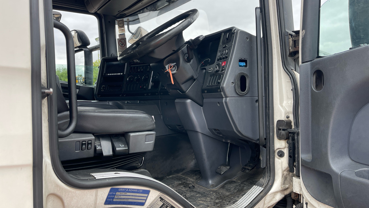 SCANIA P 250 - Refrigerator truck: picture 5 SCANIA P 250 - Refrigerator truck: picture 5