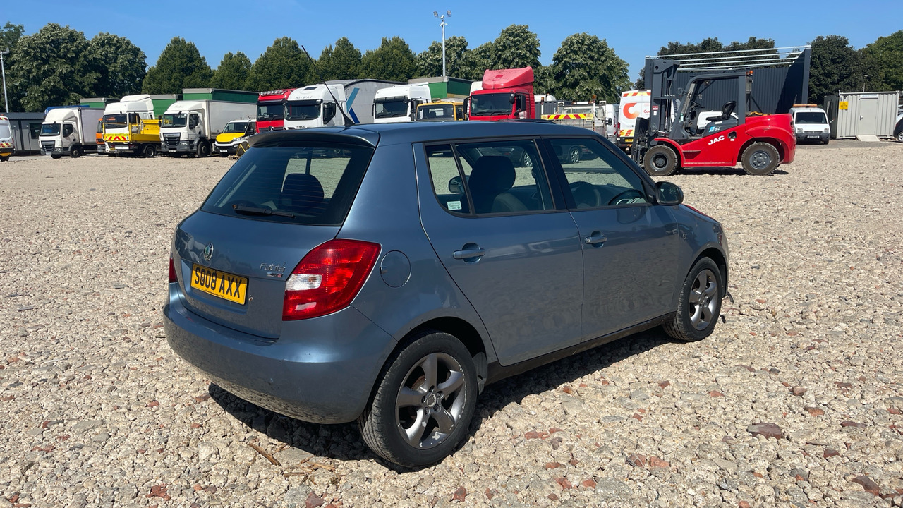 SKODA FABIA 2 1.4 TDI - Hatchback: picture 4 SKODA FABIA 2 1.4 TDI - Hatchback: picture 4