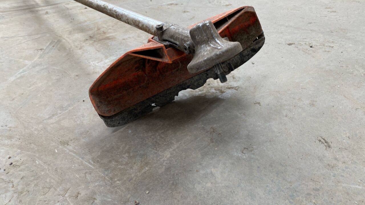 STIHL FS111 STRIMMER - Construction equipment: picture 3 STIHL FS111 STRIMMER - Construction equipment: picture 3