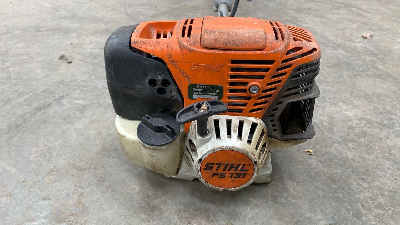 STIHL FS131 STRIMMER - Construction equipment: picture 4 STIHL FS131 STRIMMER - Construction equipment: picture 4