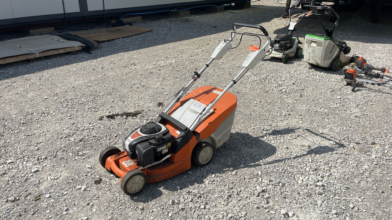STIHL RM443T - Construction equipment: picture 3 STIHL RM443T - Construction equipment: picture 3