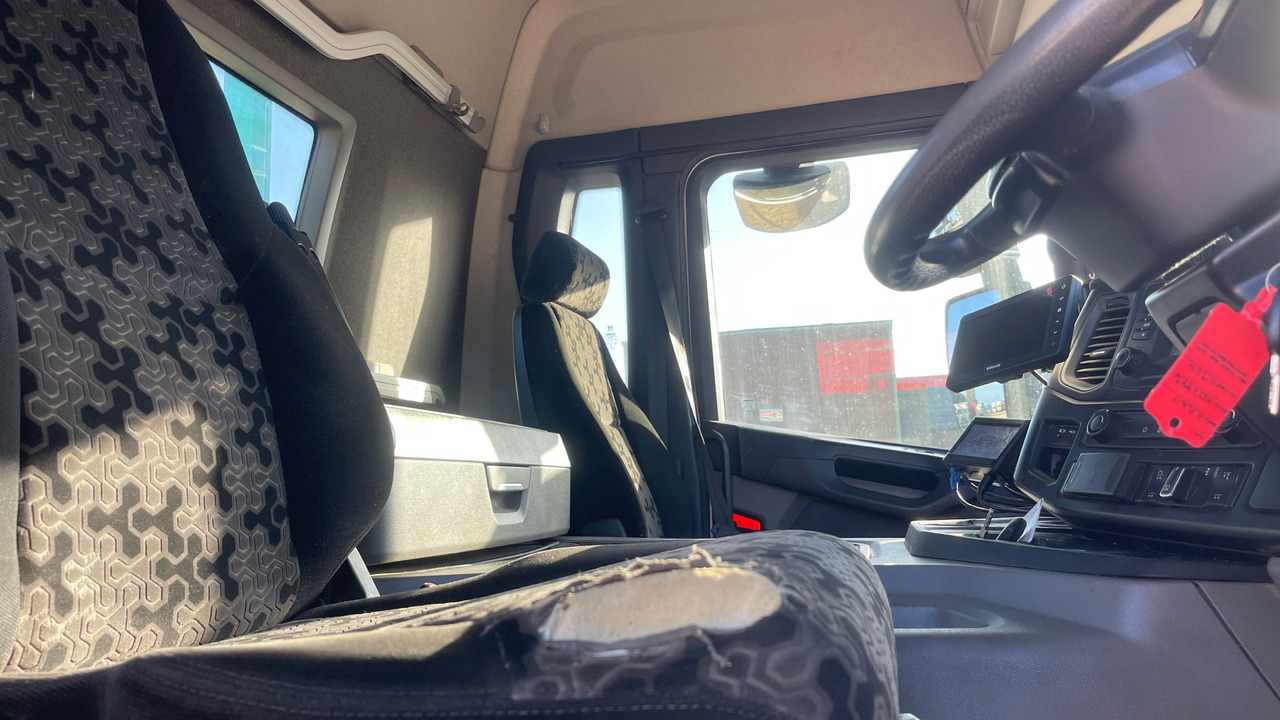 Scania P 410 - Tow truck: picture 5 Scania P 410 - Tow truck: picture 5