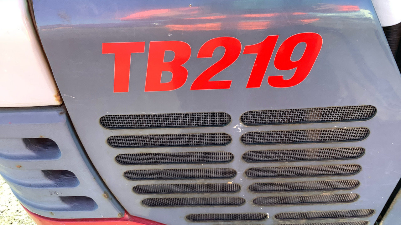 Mini excavator TAKEUCHI TB219: picture 14 Mini excavator TAKEUCHI TB219: picture 14