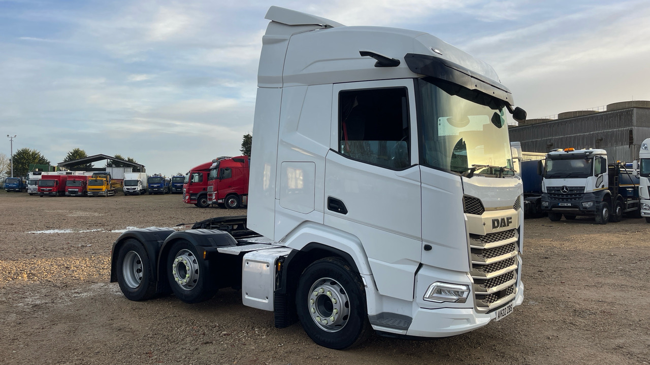 DAF XF 530 - Tractor unit: picture 1 DAF XF 530 - Tractor unit: picture 1