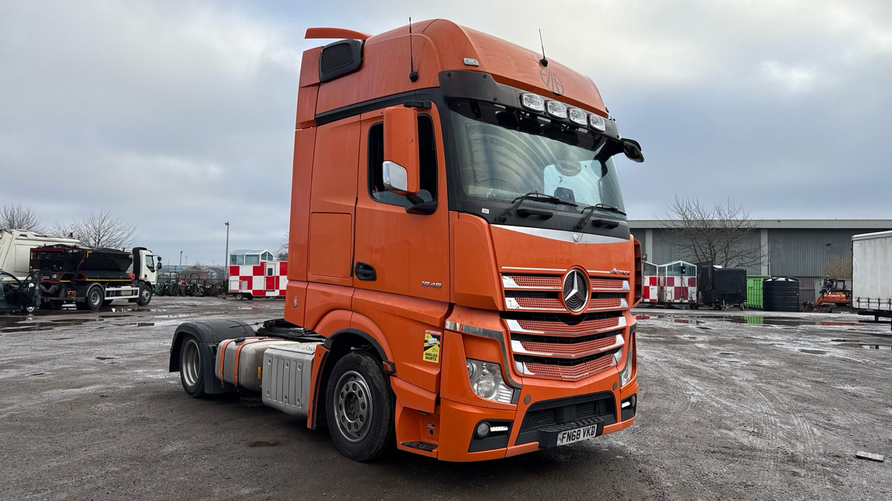 MERCEDES-BENZ ACTROS 1845 - Tractor unit: picture 1 MERCEDES-BENZ ACTROS 1845 - Tractor unit: picture 1