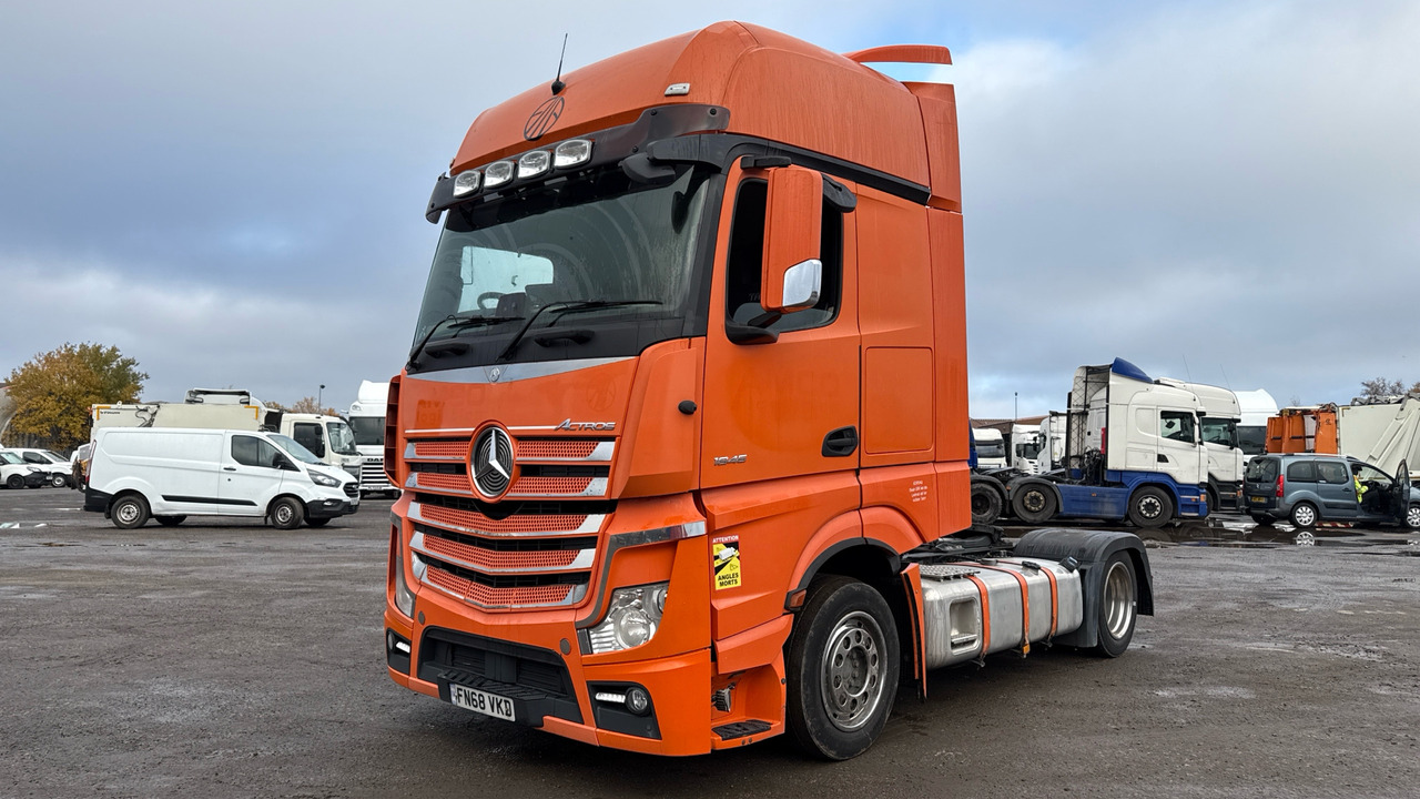 MERCEDES-BENZ ACTROS 1845 - Tractor unit: picture 2 MERCEDES-BENZ ACTROS 1845 - Tractor unit: picture 2