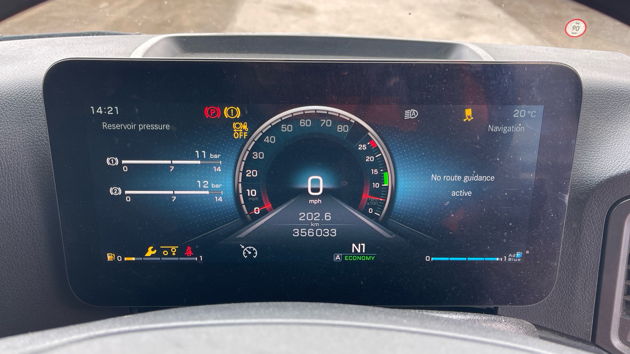 Tractor unit MERCEDES-BENZ ACTROS 2545: picture 6